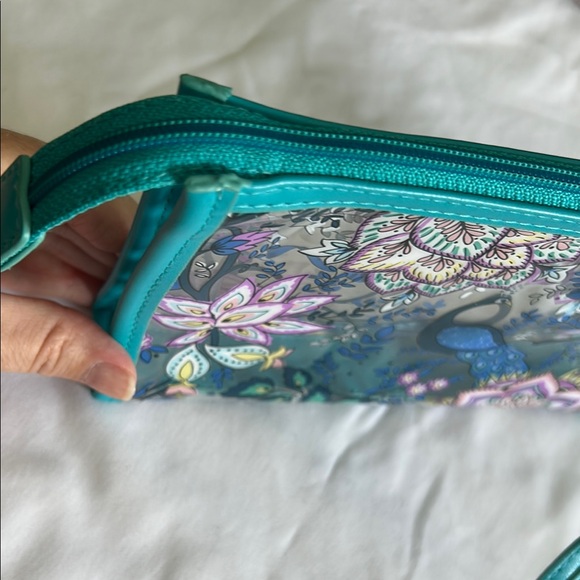 Vera Bradley Clear Beach Peacock Garden Cosmetic Wristlet Bag - Picture 6 of 9